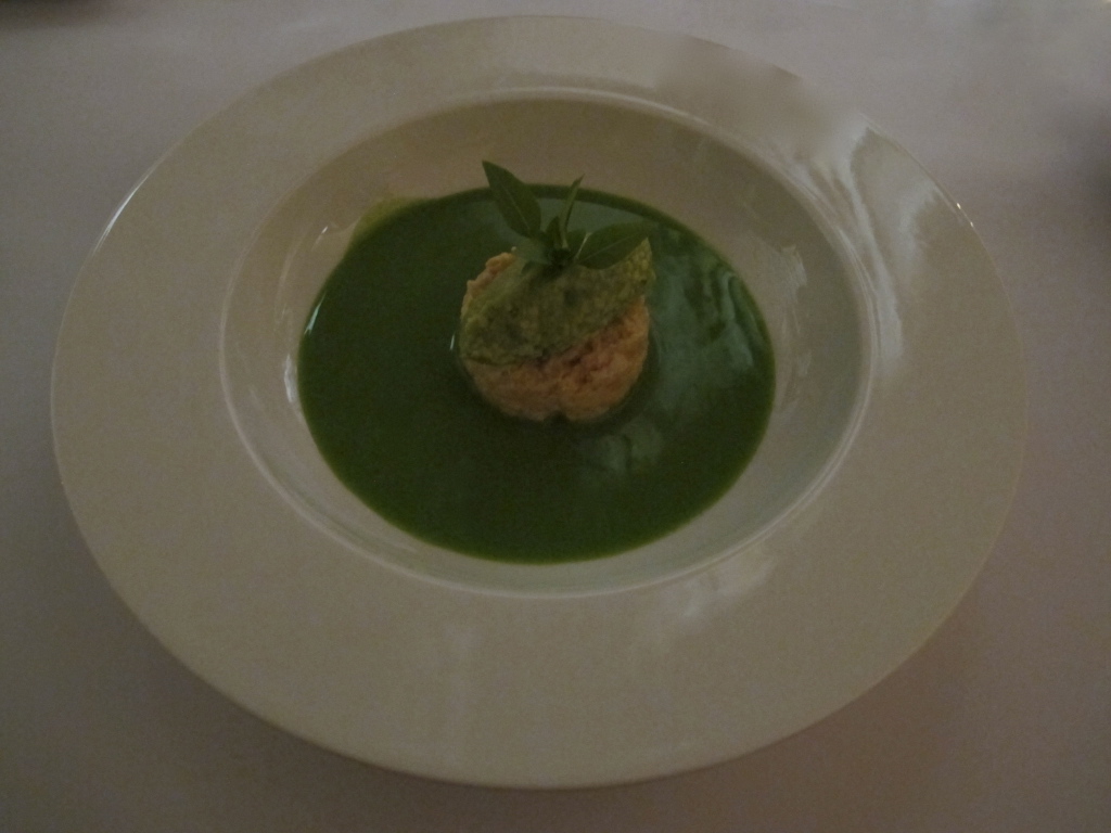 Chilled pea soup with crab and avocado