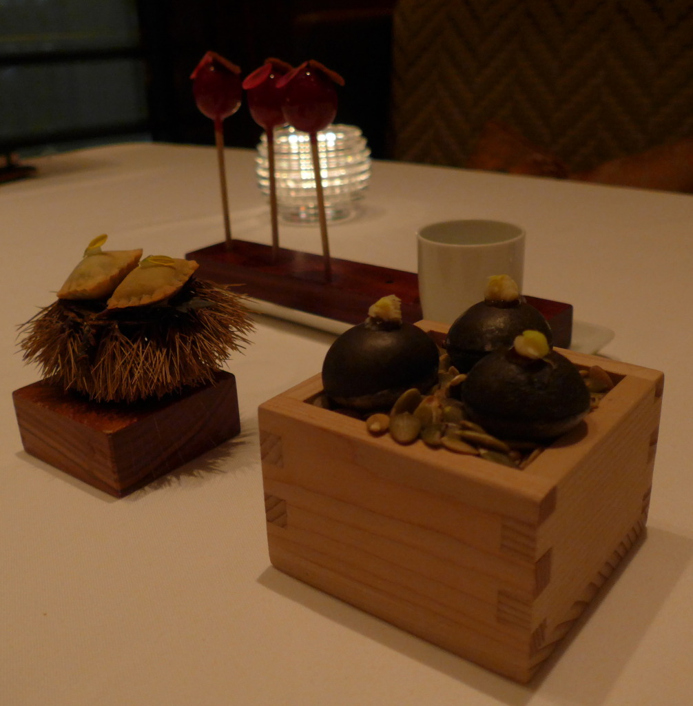Trio of amouse bouche at Amber